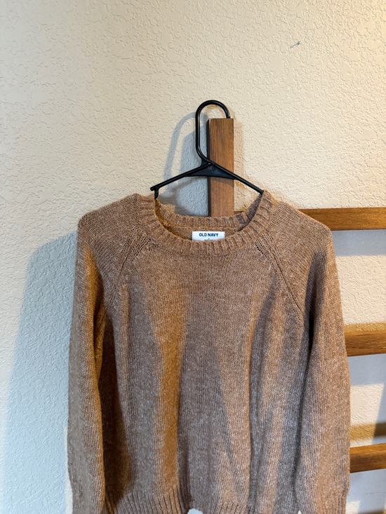 Old Navy Sweaters - Old Navy Women's Crewneck Sweater - Camel Brown
